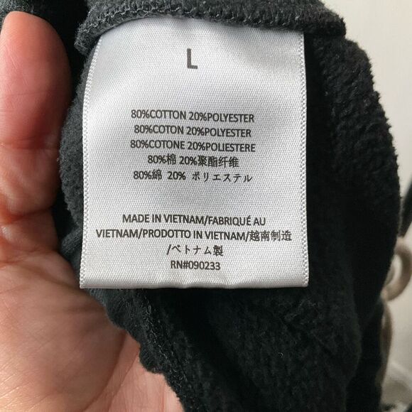 Fear of God Essentials Sweat Shorts - Picture 8 of 9